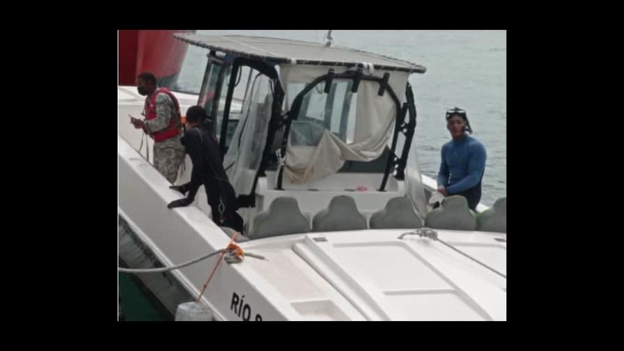 La Armada saca cadáver de un joven del mar Caribe