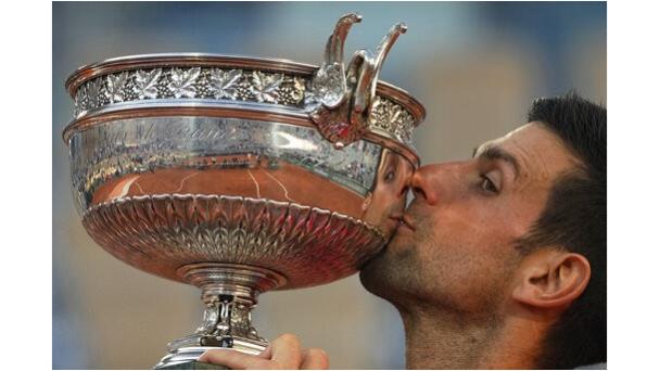 Francia abre las puertas a Djokovic para Roland Garros