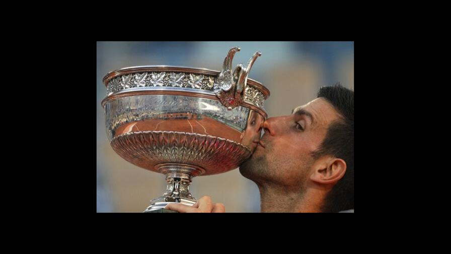 Francia abre las puertas a Djokovic para Roland Garros