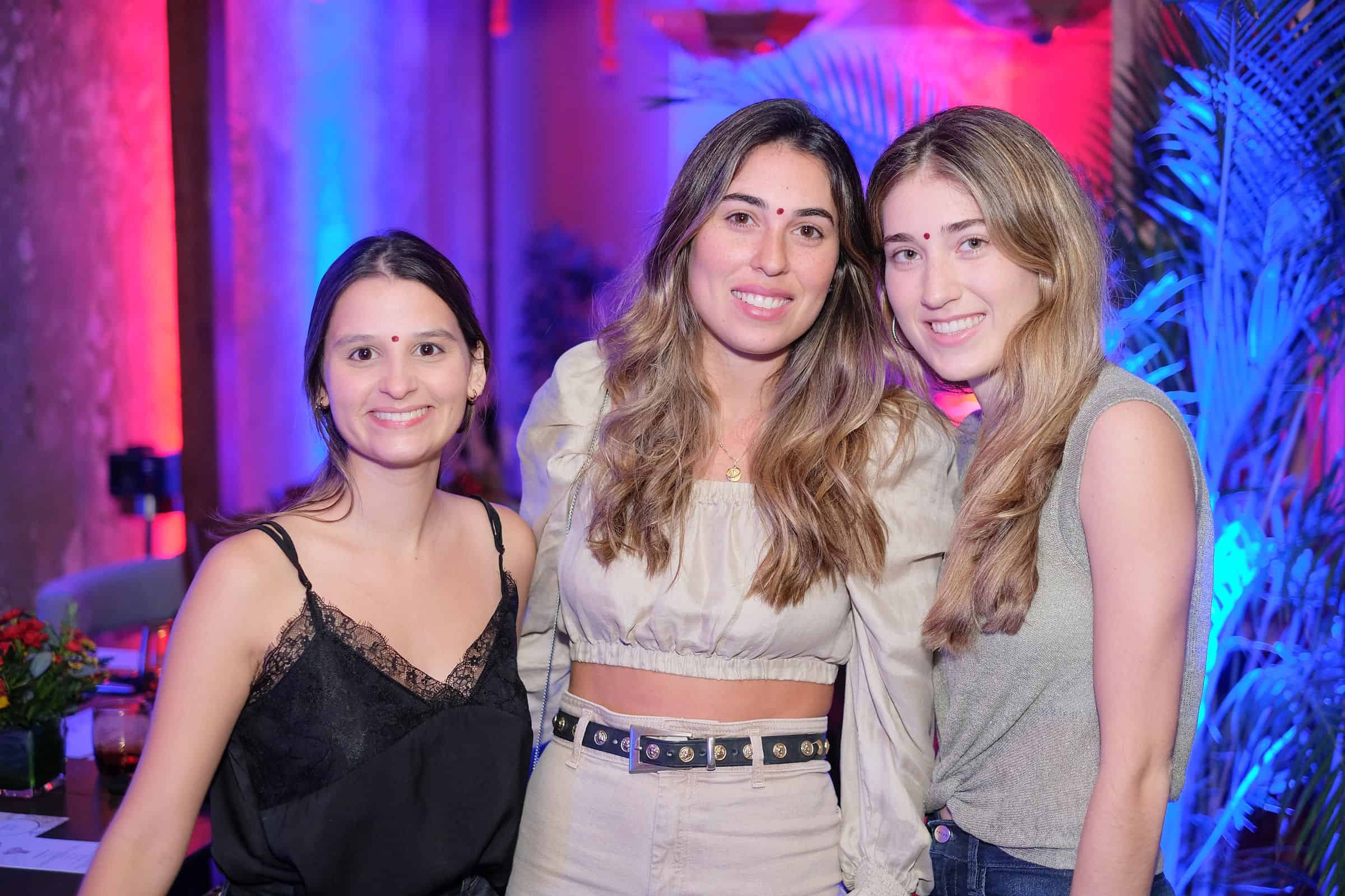 Ana Sofía Battle, Nicole Diez y Giovana Diez.