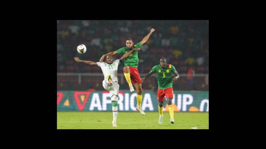 Estampida en estadio de fútbol Camerún deja al menos seis muertos