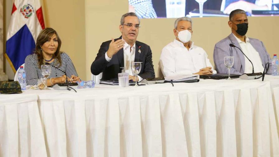 Gobernadoras rinden informes a Abinader sobre obras pendientes en las provincias