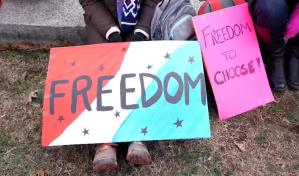 Los antivacunas de EEUU se congregan en Washington y reclaman libertad médica