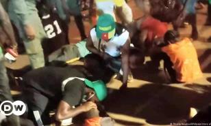 Van ocho muertos por estampida en estadio de Camerún