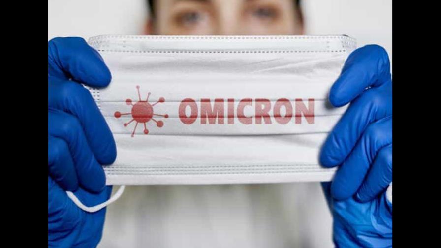 Bruselas asume impacto de ómicron aunque no hará descarrilar la recuperación Bruselas asume impacto de ómicron aunque no hará descarrilar la recuperación