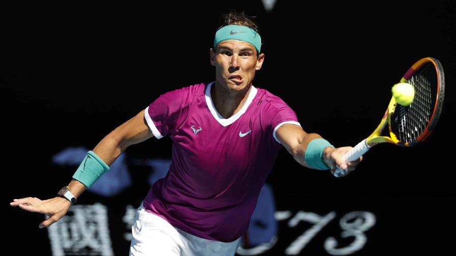 Nadal derrota a Shapovalov y pasa a semis en Australia Nadal derrota a Shapovalov y pasa a semis en Australia