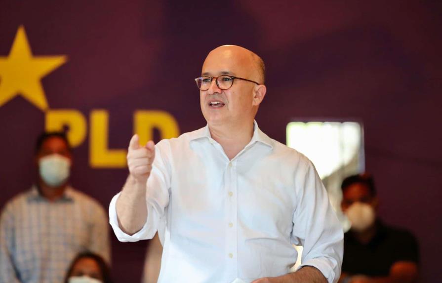 Domínguez Brito continúa su jornada para convertirse en el candidato presidencial por el PLD