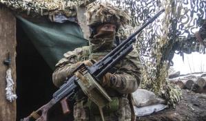 Ucrania pide calma, no ve inminente una invasión rusa