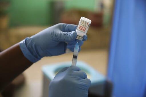 Haití: Aumentan casos de COVID-19; pocos están vacunados