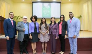 UCSD realizó panel sobre investigación periodística y opinión pública