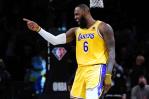 VÍDEO | LeBron anota 33 y Davis vuelve; Lakers vencen a Nets