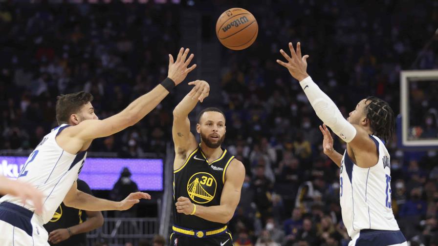 VÍDEO | Curry y Warriors apabullan a Mavericks VÍDEO | Curry y Warriors apabullan a Mavericks