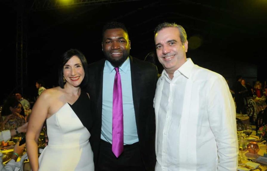 Abinader felicita a David Ortiz: Eres un gran orgullo dominicano
