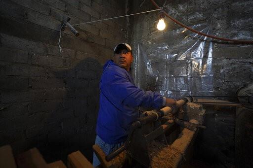 Pueblo indígena en México sobrevive con remesas desde EEUU
