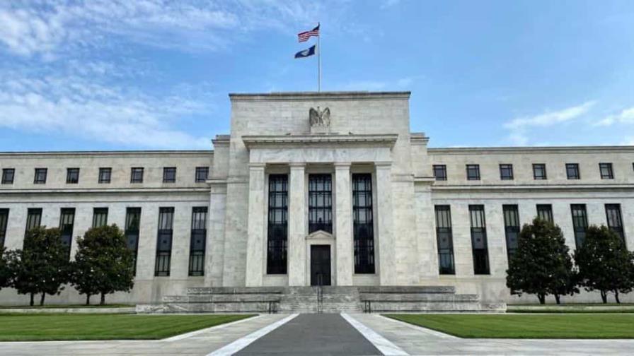 La Fed mantiene sin cambios los tipos de interés, pero espera subirlos pronto La Fed mantiene sin cambios los tipos de interés, pero espera subirlos pronto