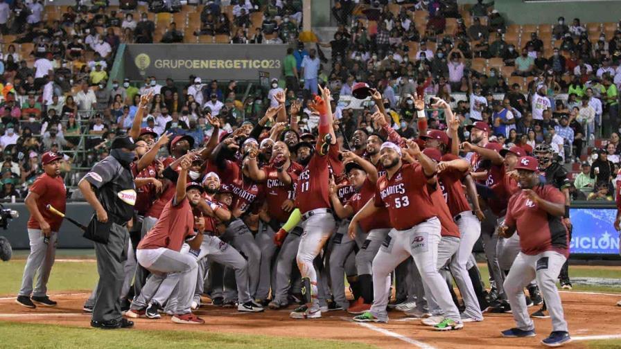 Trabuco Gigante para la Serie del Caribe