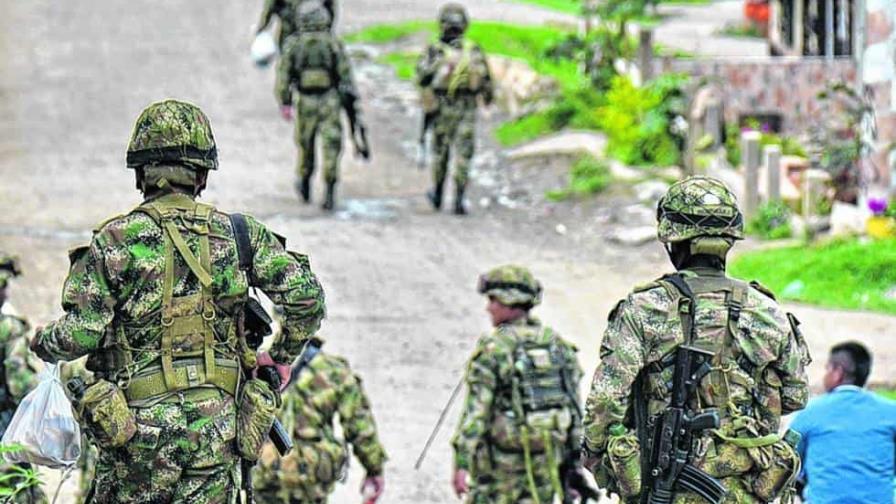 Un muerto y más de 20 heridos en ataques contra la fuerza pública en Colombia