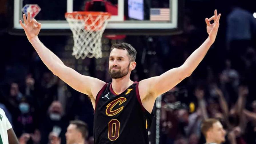 VÍDEO | Con 19 triples, Cavaliers superan a Bucks