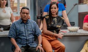 La actriz Marta González encarna a Cristina en la serie Líos de Familia