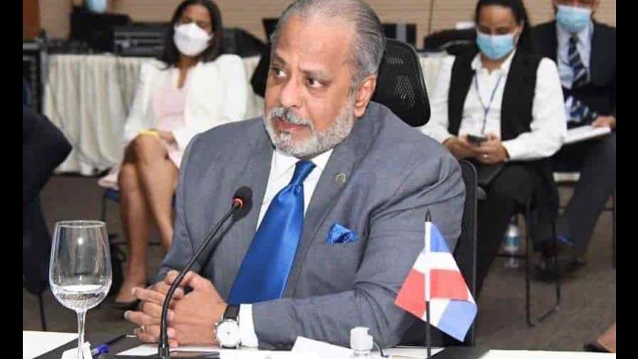 JAC ofrece a Qatar ampliar acuerdo de tráfico aéreo con el país