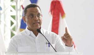 Director de Titulación de Terrenos  dice Gobierno garantiza inversión inmobiliaria