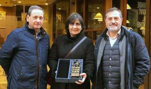 Inés Aizpún, directora de Diario Libre, recoge el Premio Teobaldo 2020