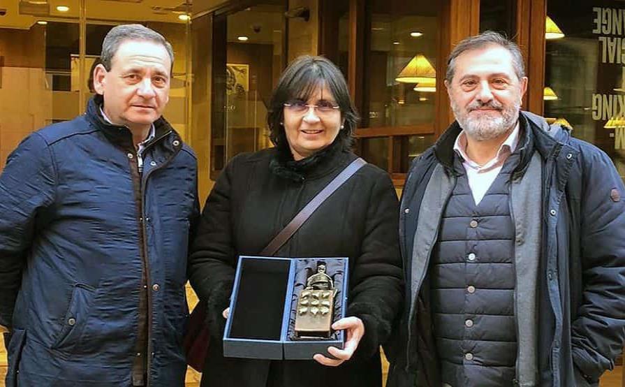 Inés Aizpún, directora de Diario Libre, recoge el Premio Teobaldo 2020