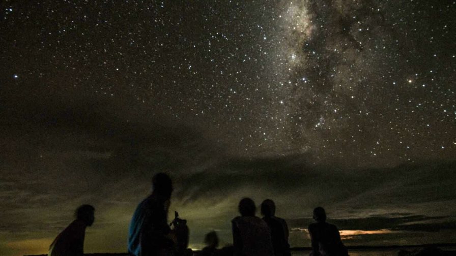 Los astrónomos debaten qué es el “extraño objeto” descubierto en la Vía Láctea