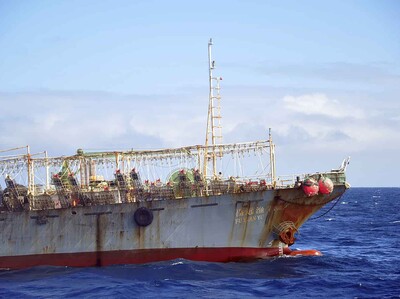 EE. UU. casi aborda buque chino en Oriente Medio por error de IA