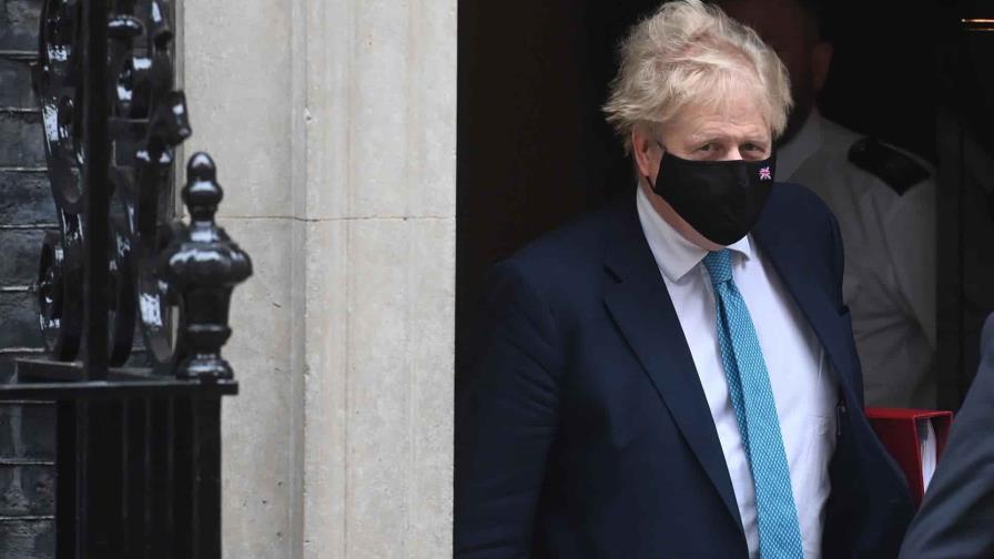 Johnson intensifica la diplomacia para evitar un baño de sangre en Europa