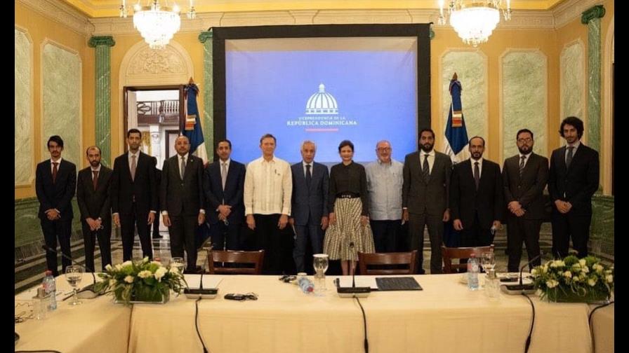 Comisión de Qatar se marchó con una carpeta de proyectos para invertir en RD Comisión de Qatar se marchó con una carpeta de proyectos para invertir en RD