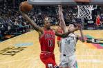 Spurs arruinan regreso de DeRozan y ganan a Bulls 131-122 Spurs arruinan regreso de DeRozan y ganan a Bulls 131-122