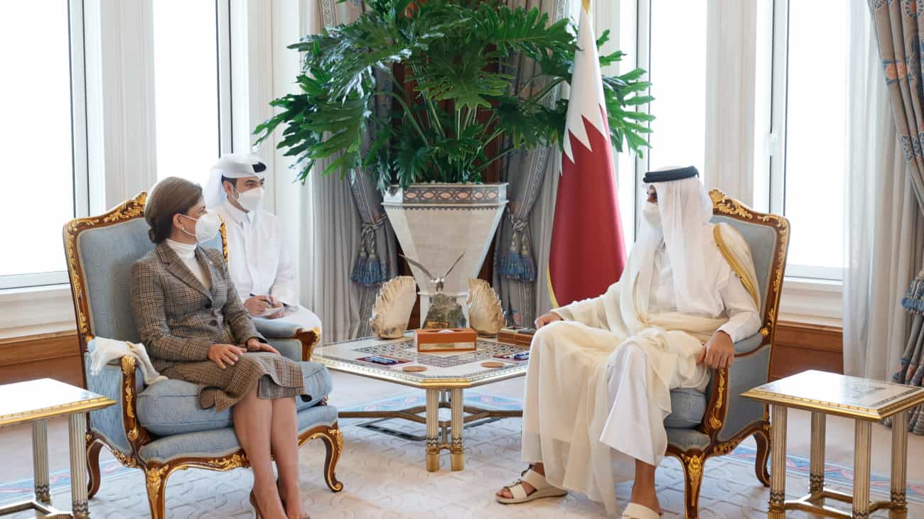 En noviembre del 2021, la vice Raque Peña se reunió con emir, Tamim bin Hamad Al Thani. 