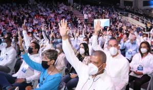 Luis Abinader ya tiene luz verde en el PRM para aspirar a la reelección