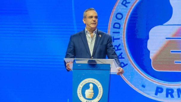 Abinader exhorta al PRM defender las reformas que está realizado el Gobierno
