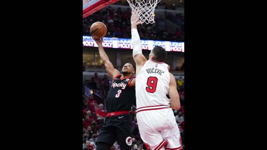 Vucevic y DeRozan dan triunfo a Bulls sobre Trail Blazers