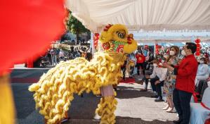Plaza Espa&ntilde;a se visti&oacute; de rojo y amarillo para recibir el A&ntilde;o Nuevo Chino