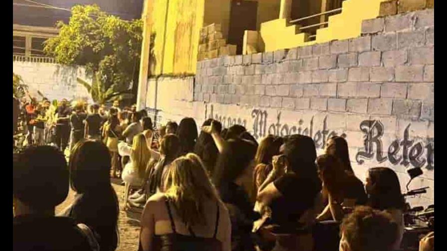 Apresan a 108 personas durante fiesta clandestina en discoteca del Distrito Nacional