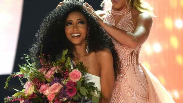 El desgarrador ensayo que escribió la ex Miss USA 2019 sobre la presión social de cumplir 30 años