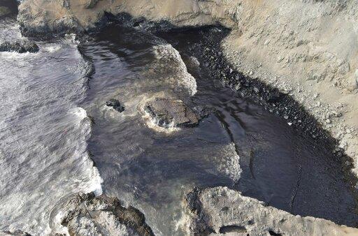 Perú paraliza toda descarga petrolera de Repsol en Pacífico Perú paraliza toda descarga petrolera de Repsol en Pacífico