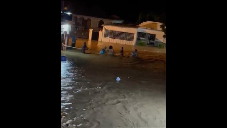 Reportan más de 1,700 desplazados por fuertes lluvias en la región norte