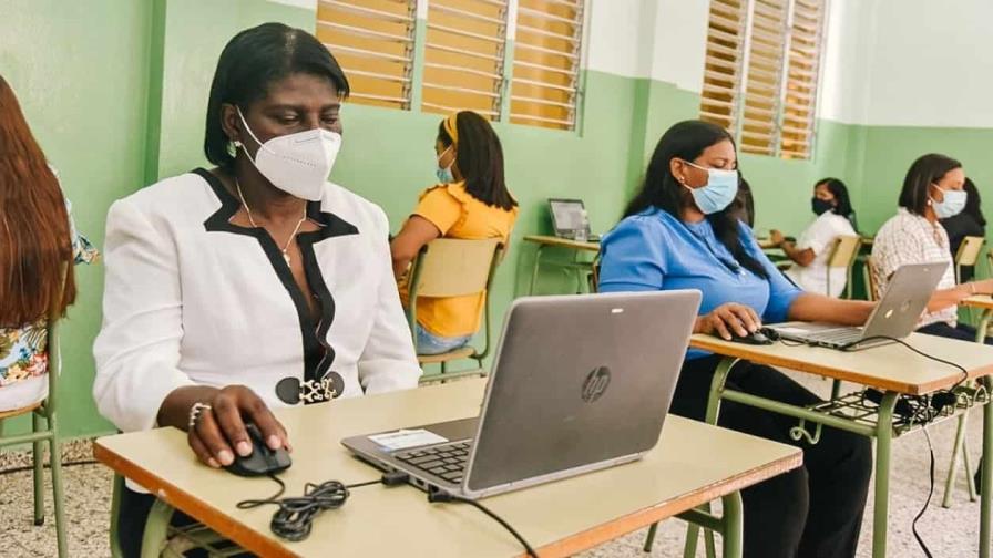 Comisión continúa con entrevistas del concurso a pesar de quejas de postulantes Comisión continúa con entrevistas del concurso a pesar de quejas de postulantes