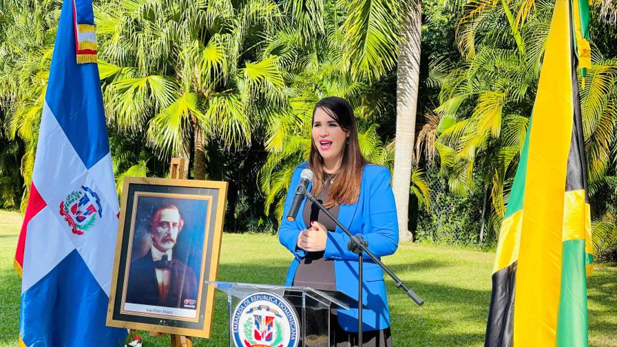 Embajada Dominicana rinde primer tributo a la figura de Duarte en Jamaica