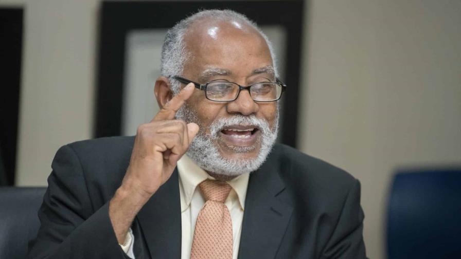 Wilson Roa se opone al proyecto de ley para subir edad de un joven a 45 años