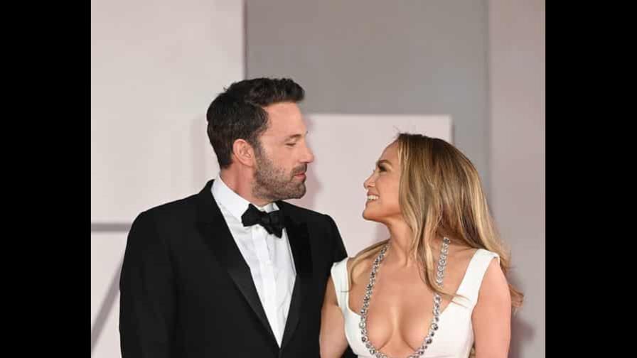 Jennifer López tuvo miedo de volver con Ben Affleck, pero dice que está feliz