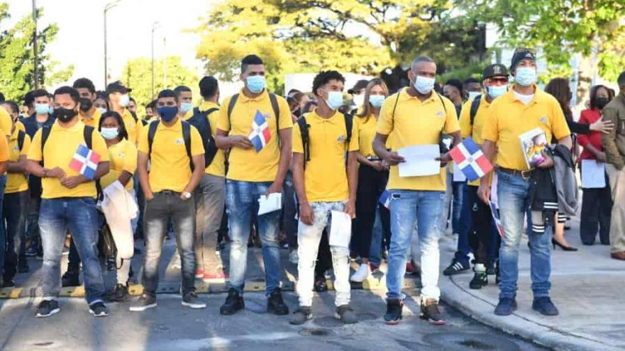 Infotep da inicio a la docencia presencial durante un acto en Santiago