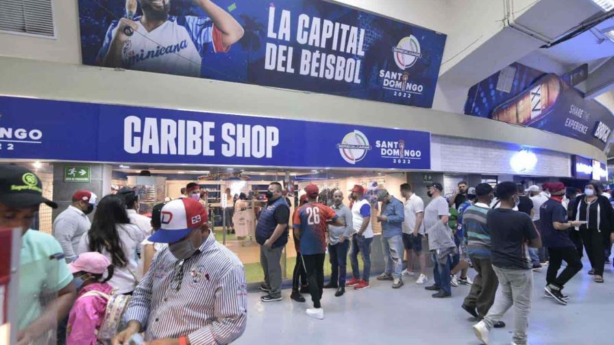 Como pan caliente se venden los productos de la Serie del Caribe