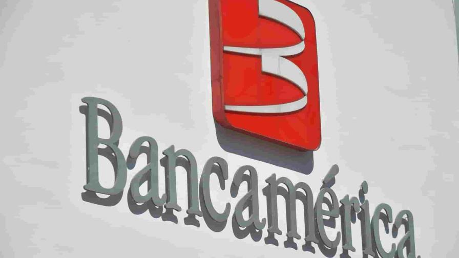 Intervención de Bancamérica para disolverlo sorprende a clientes; accionistas se oponen Intervención de Bancamérica para disolverlo sorprende a clientes; accionistas se oponen