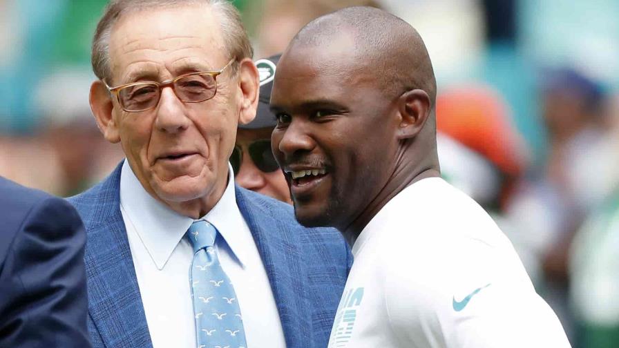 Flores demanda a NFL alegando contratación racista Flores demanda a NFL alegando contratación racista