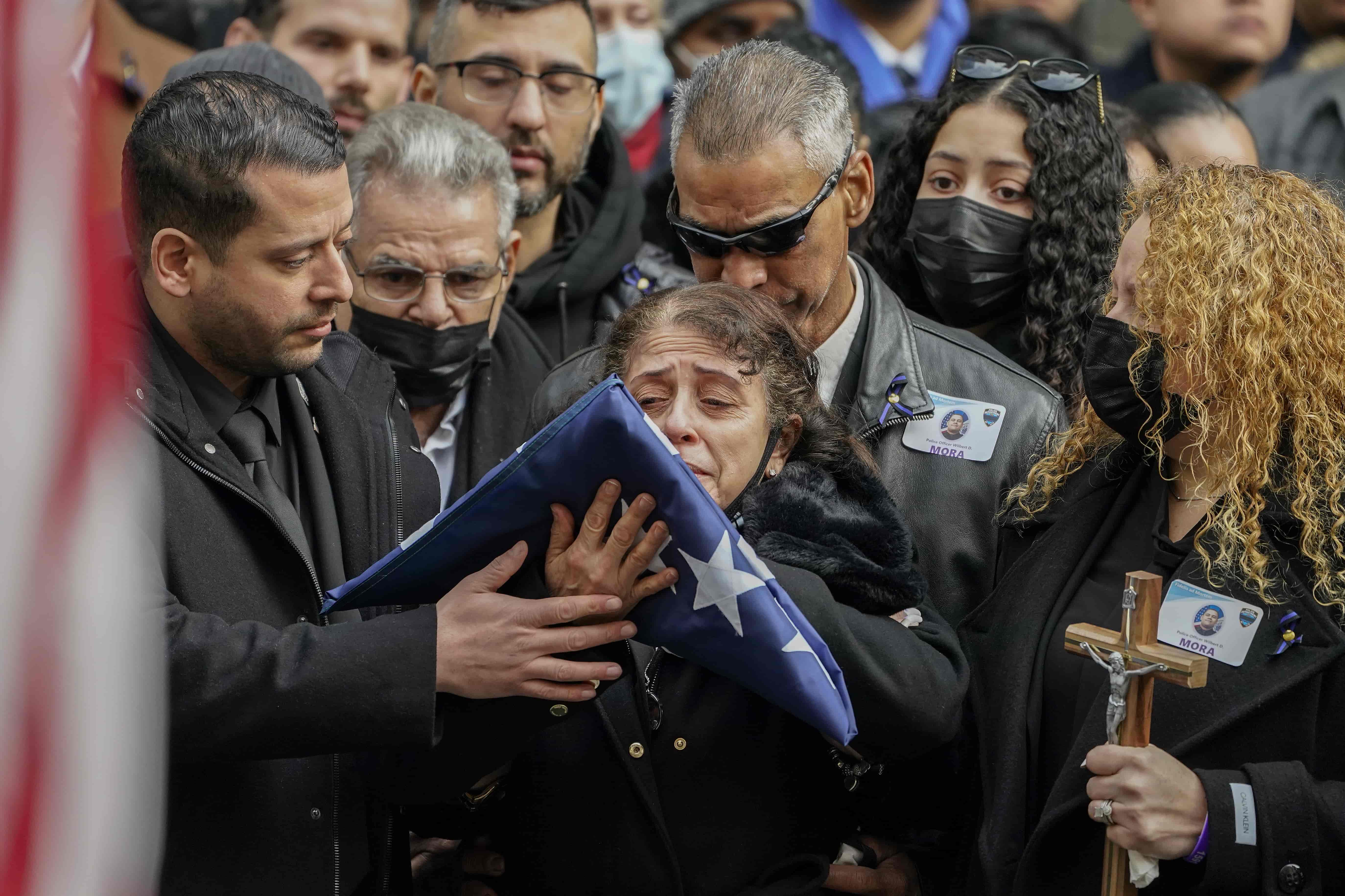 El joven de 27 años, a quien le sobreviven sus padres, tres hermanos y su novia, será enterrado en Woodside, Queens, después del funeral.